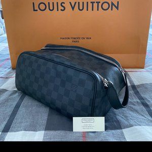 Louis Vuitton, Dopp Kit Toilet Pouch